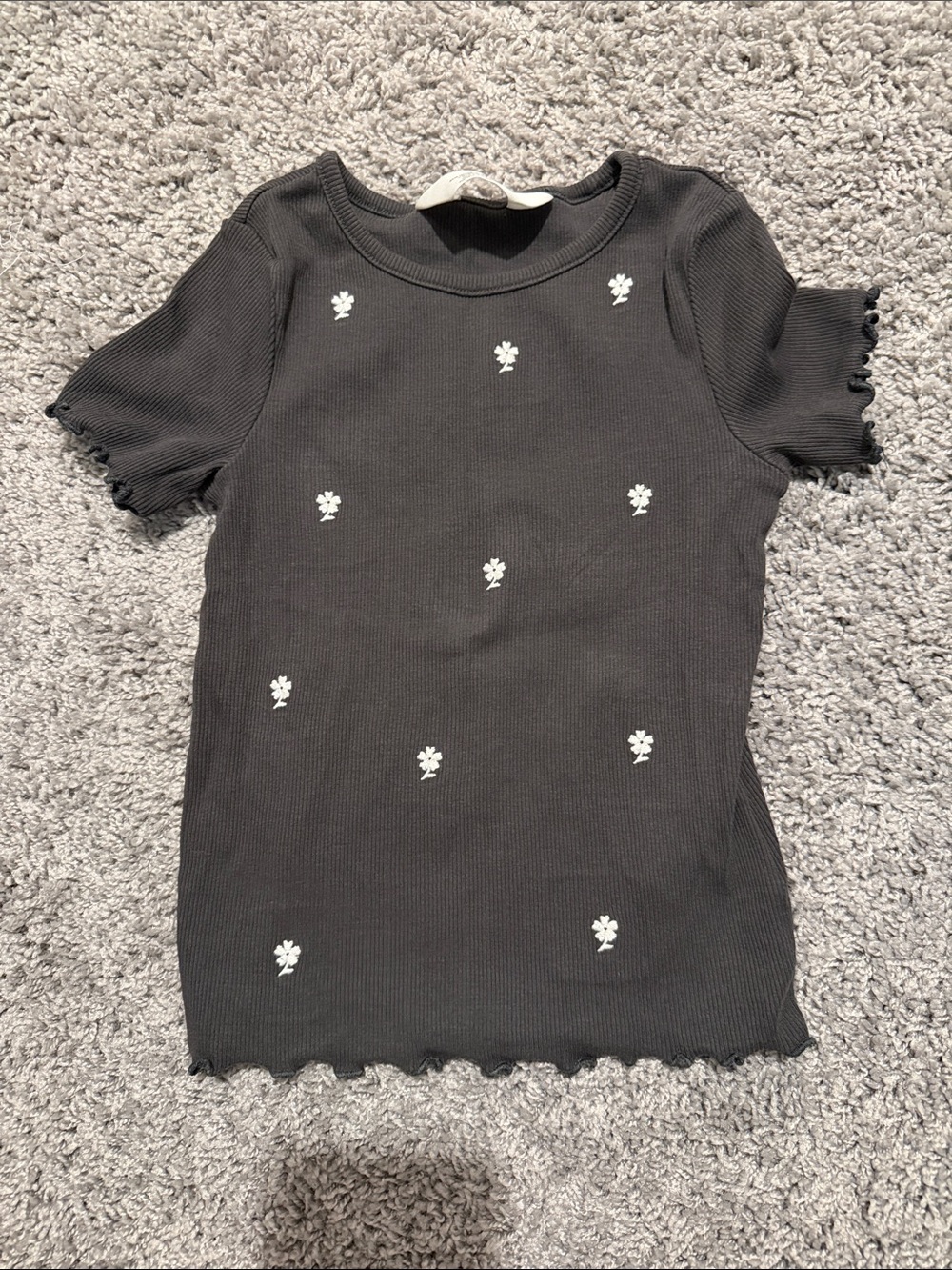 H&M Floral Embroidered Short Sleeve Top in Black 5T